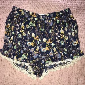 Flowery Sophie Rue Shorts w/Lace Trim 3/$10